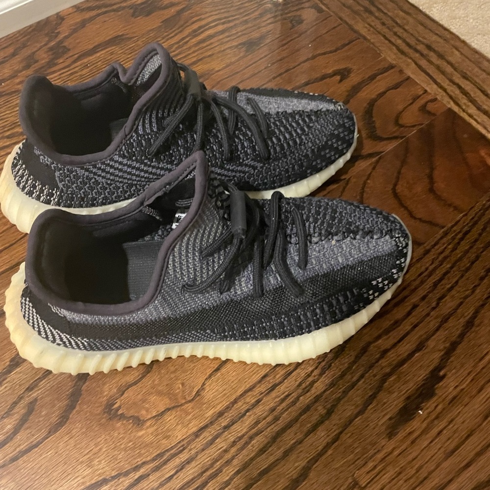 Yeezy boost 350 v2 Carbon size 6.5m w8 good used condition